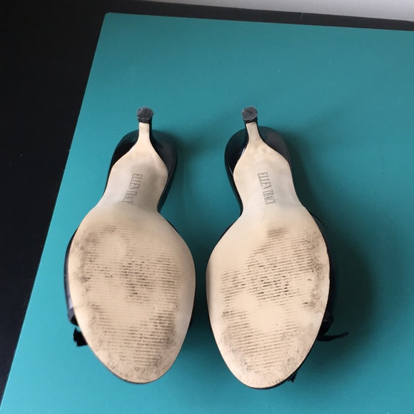 SALE!  Ellen Tracy black shoes - Picture 6 of 6